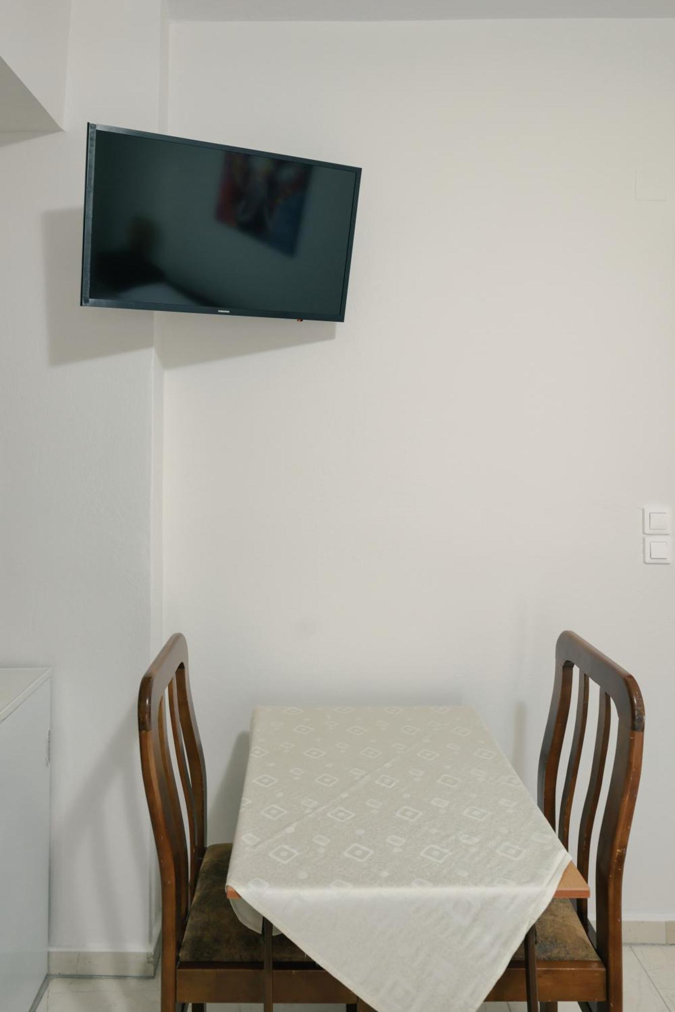 O Fotis Studios & Apartments 이오아니아 외부 사진